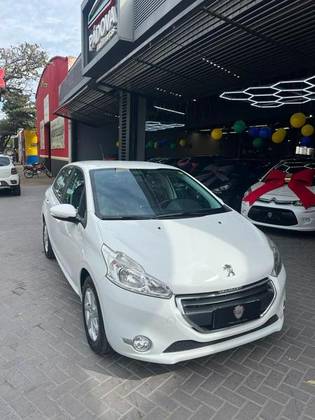 PEUGEOT 208 1.6 ACTIVE PACK 16V FLEX 4P AUTOMÁTICO PEUGEOT 208 1.6 ACTIVE PACK 16V FLEX 4P AUTOMÁTICO